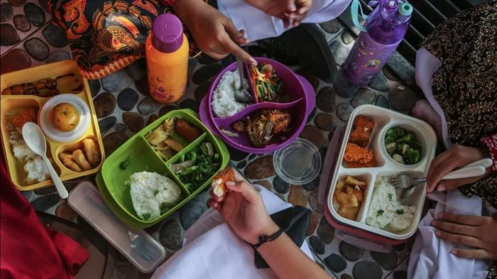 Resmi Program Makan Bergizi Gratis Dimulai 6 Januari