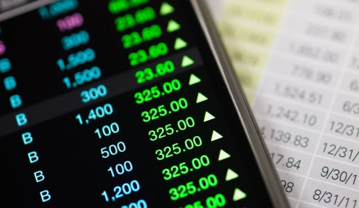 Daftar Saham Ramah Lingkungan dengan Skor Tertinggi di Indeks ESG ... Investasi Saham ESG Naik 20% dalam Setahun
